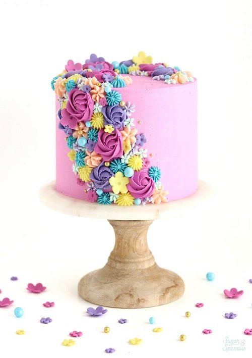 28 nápadů na narozeninový květinový dort, které musíte zkopírovat!