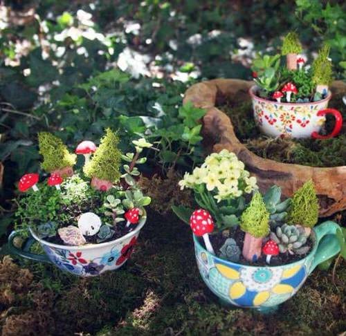 31 အလွန်ချစ်စရာကောင်းသော DIY Teacup Garden စိတ်ကူးများ